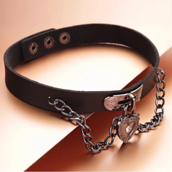 Heart Chains Choker Necklace Women Jewelry Punk Heart Dangle Pendant - Picture 2 of 5